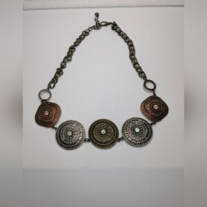 🚨🚨Ruby Rd Medallion Statement Necklace